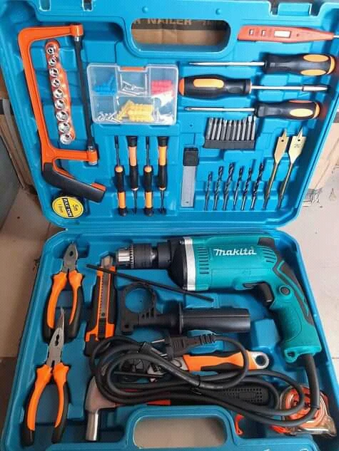 MAKITA DRILL WITH FULL ACCESSORIES