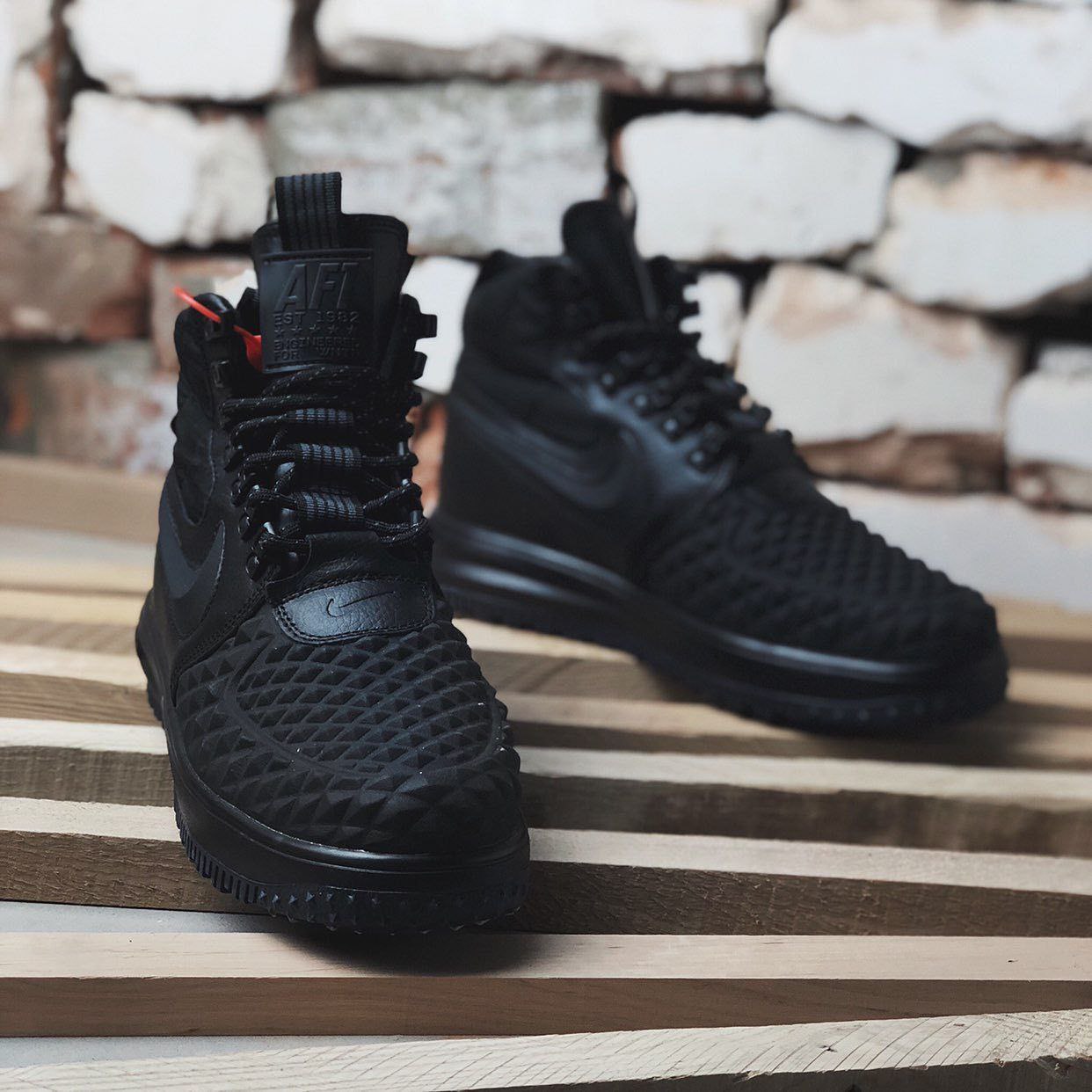 Nike Lunar Force Men's Shoes