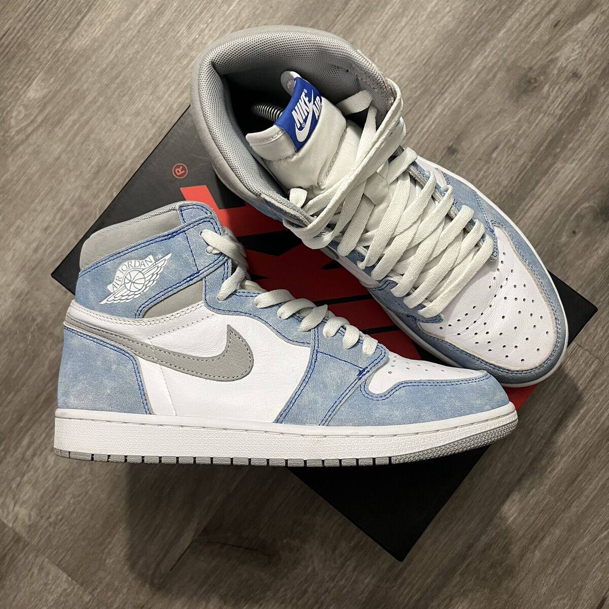 Nike Air Jordan 1 High OG Hyper Royal Blue Men's Shoes