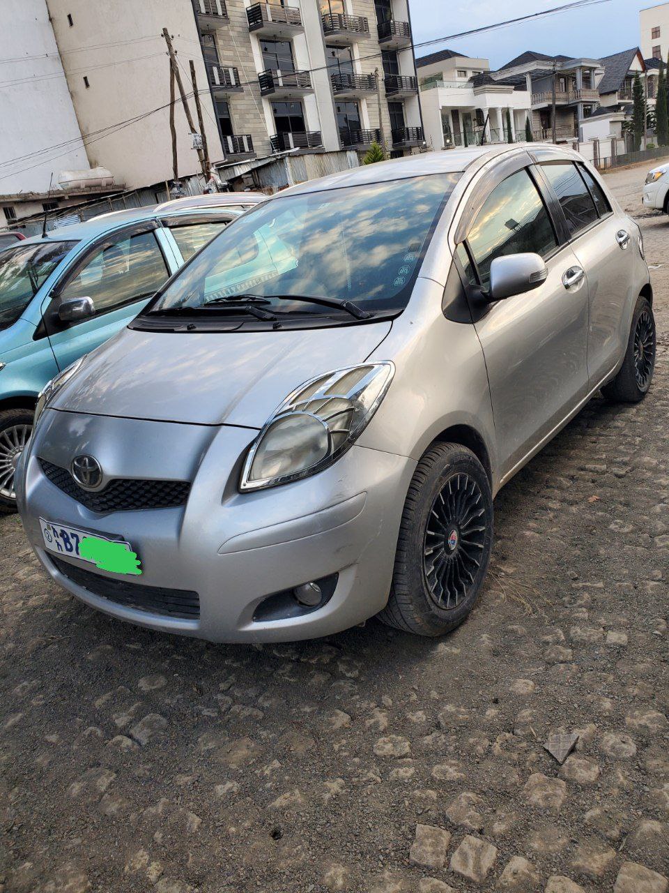 2010 Model-Toyota Yaris Compact