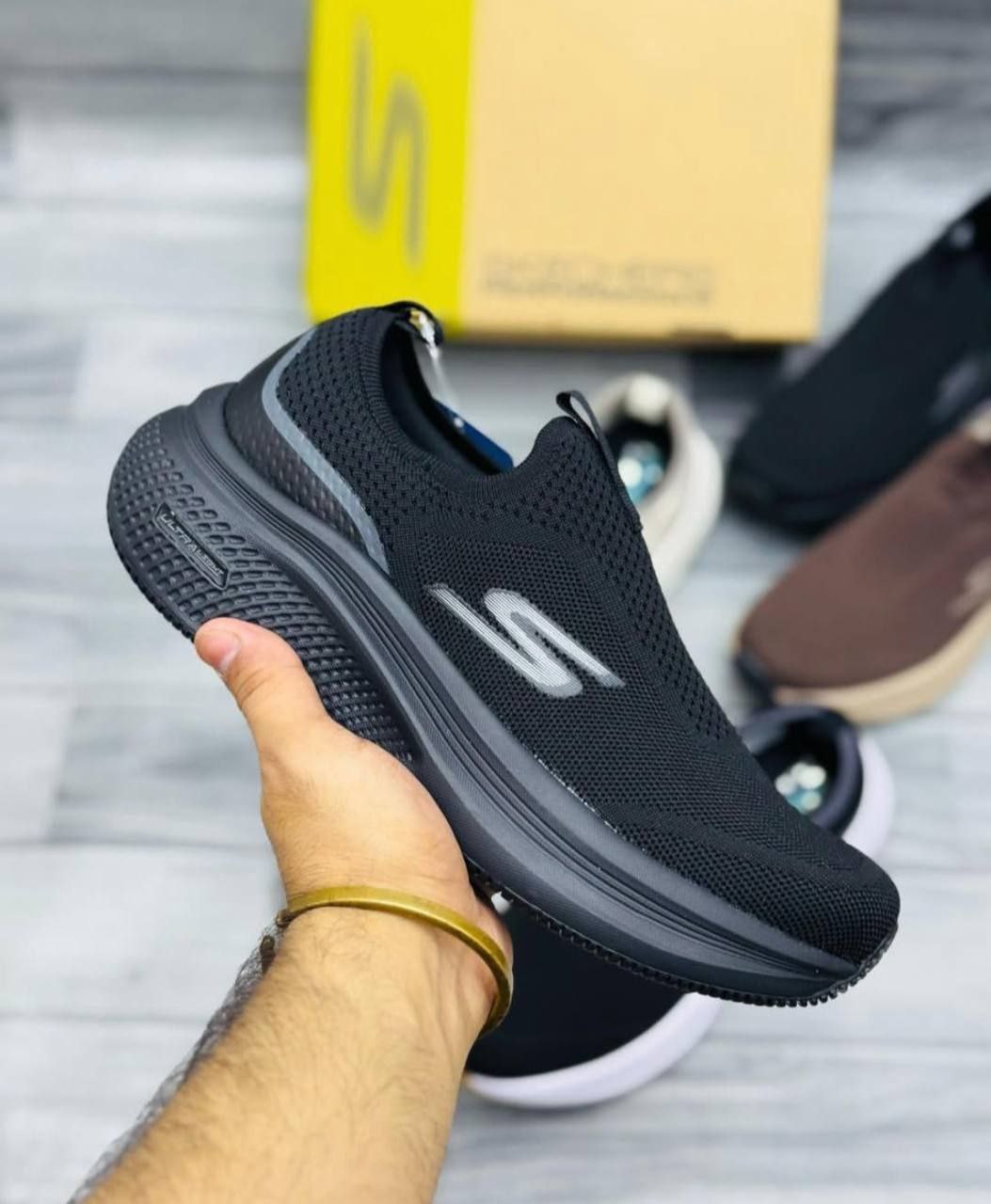 Sketchers Comfortable Men's Shoes