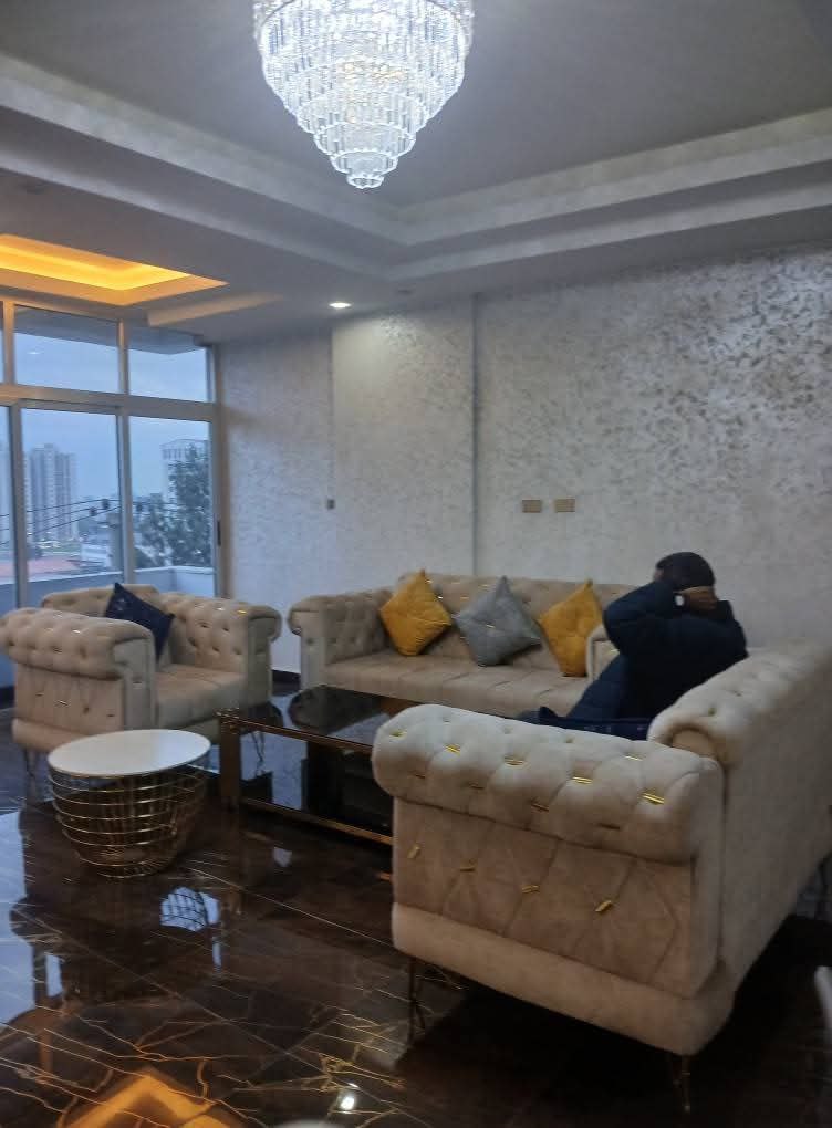 120 ካሬ የሚሸጥ አፓርታማ በመገናኛ