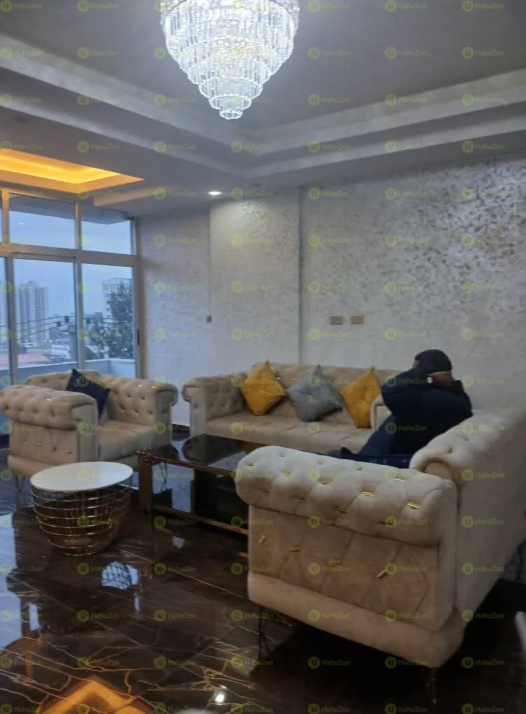 120 ካሬ የሚሸጥ አፓርታማ በመገናኛ