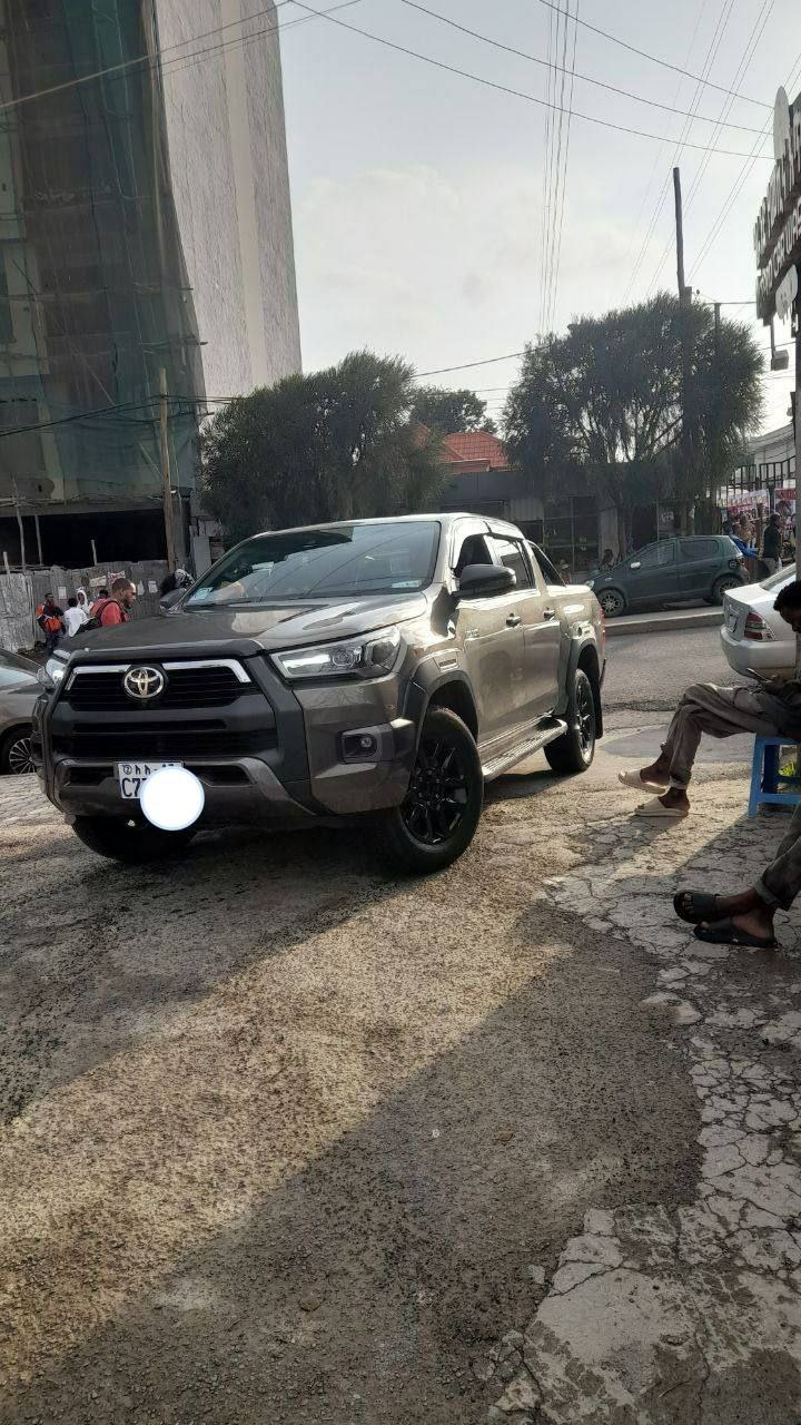 2022 Model-Toyota Invincible Dual Cabin