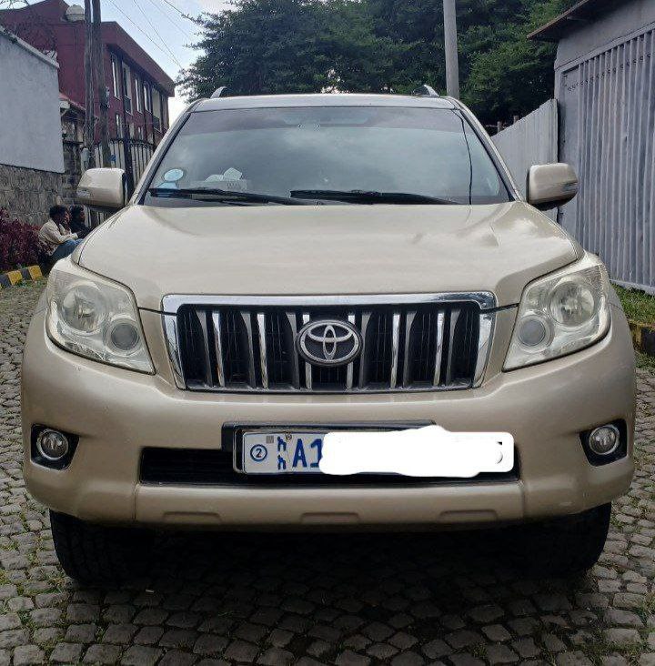 2011 Model-Toyota Land Cruiser Prado