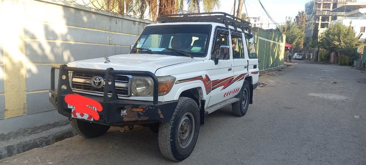 2010 Model-Toyota Landcruiser Mark 2