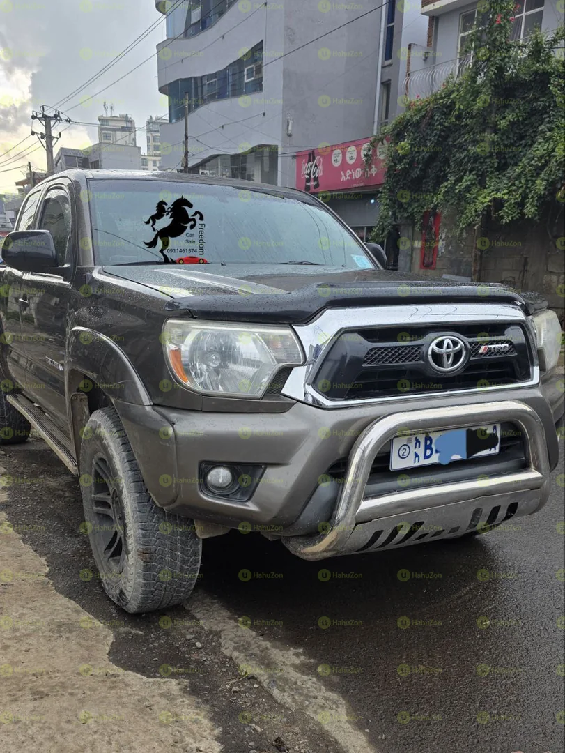 2014 Model-Toyota Tacoma