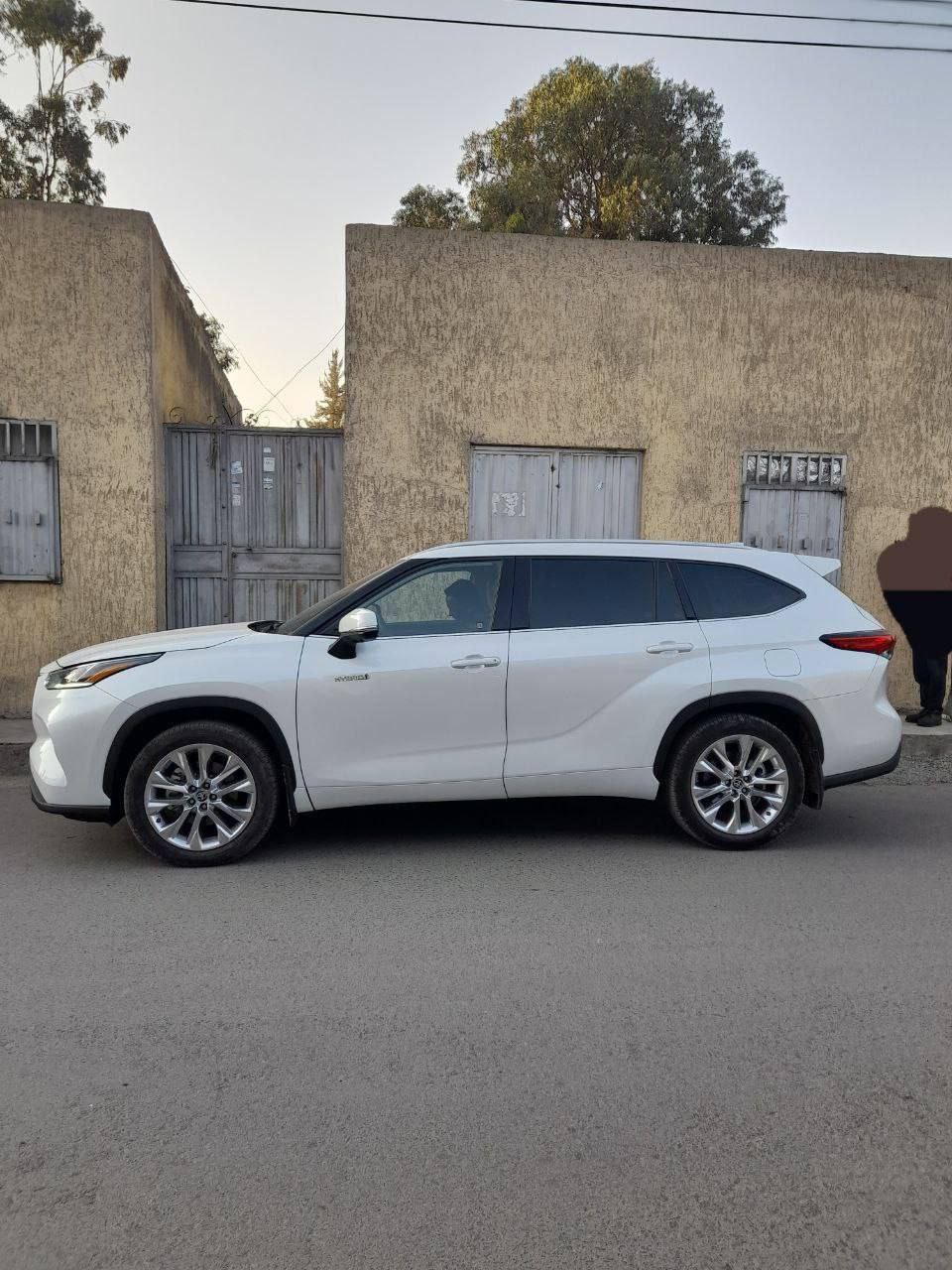 2023 Model-Toyota Highlander