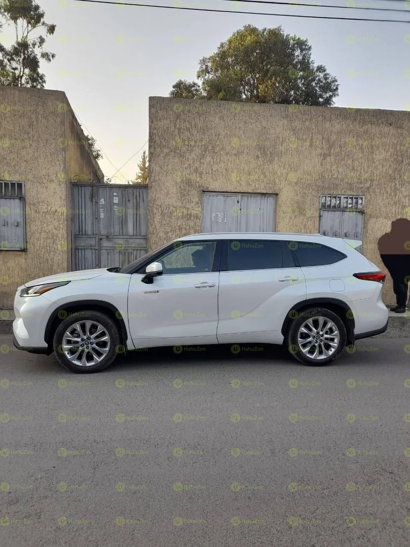 2023 Model-Toyota Highlander