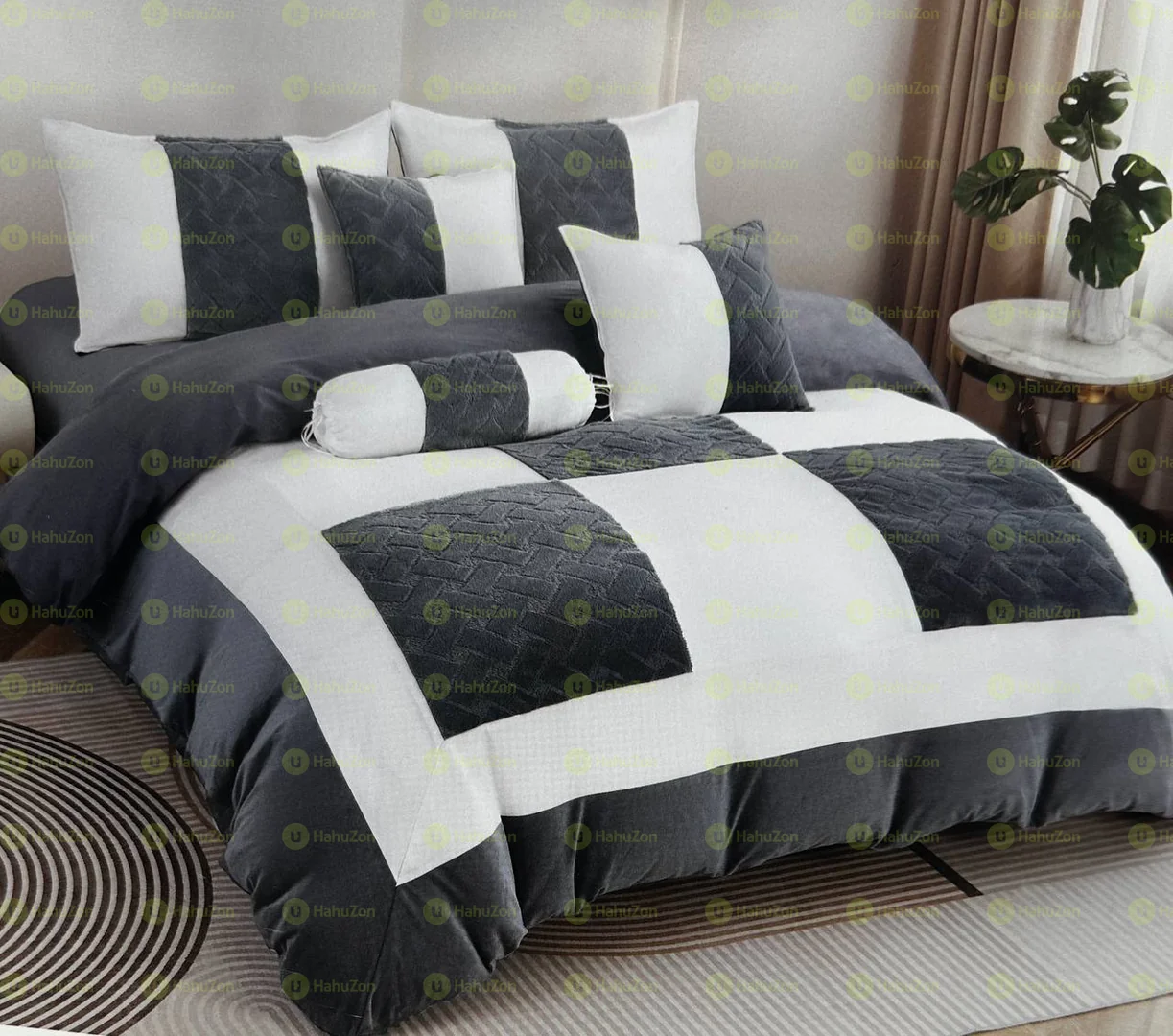 Seven  Pcs Comforter set