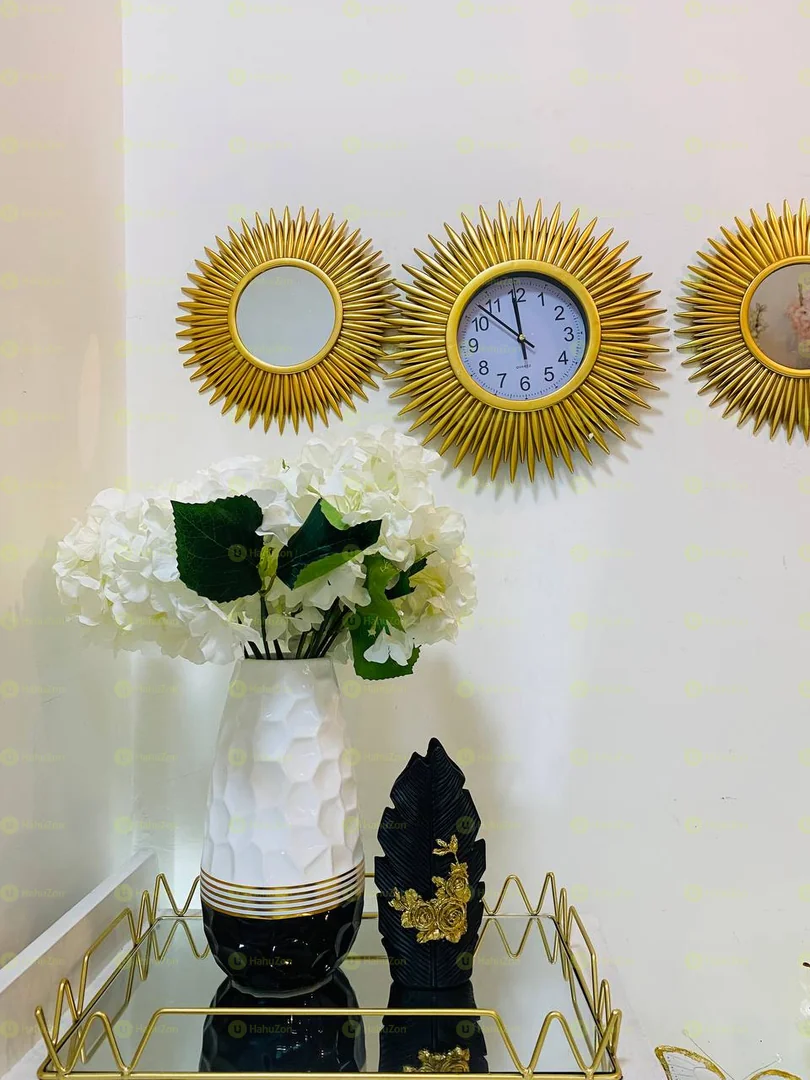 Giraffe Set of 3 Ornaments for Home and Office