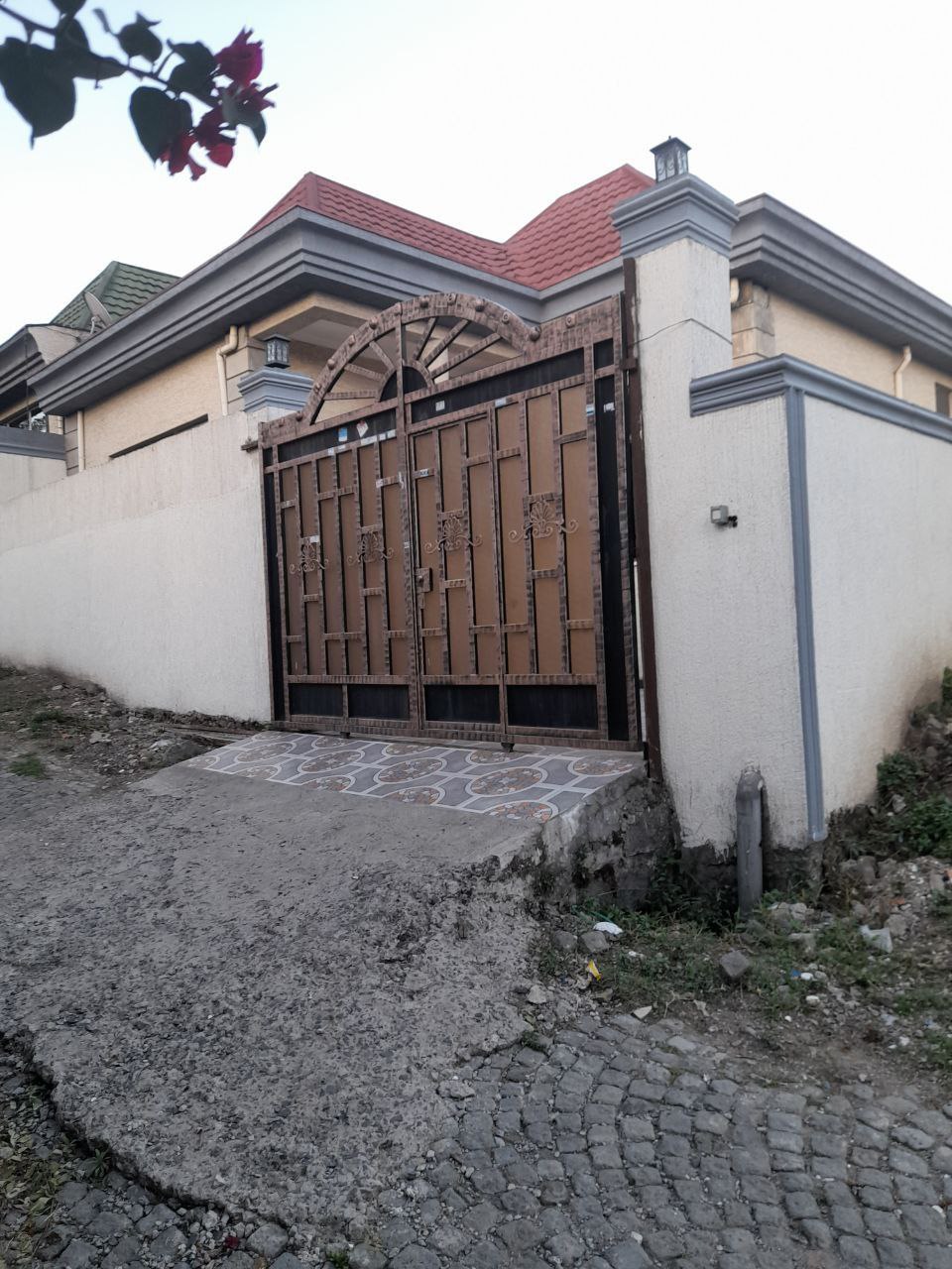 200 ካሬ የሚሸጥ ቪላ ቤት በሰሚት