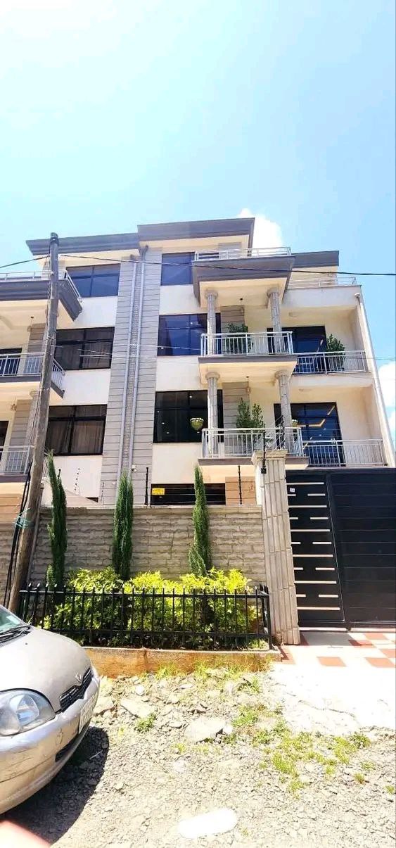 170 ካሬ የሚሸጥ G+3 ቤት በአያት 49