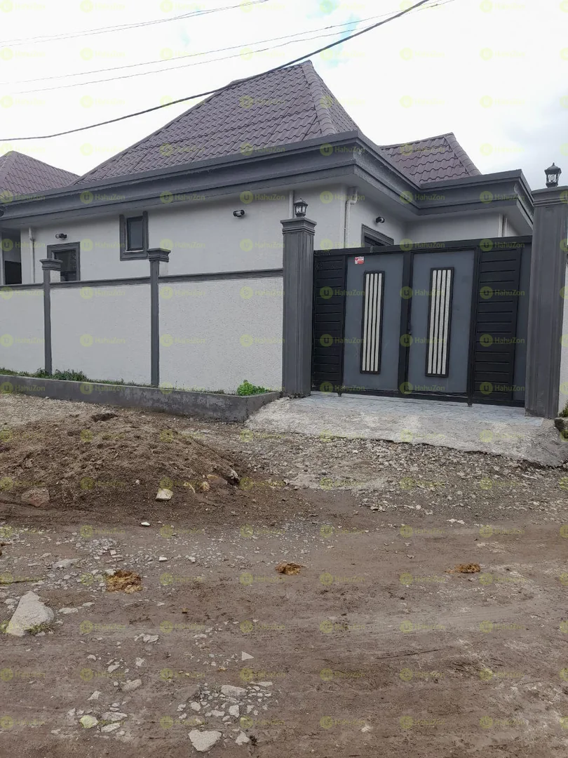 150 ካሬ የሚሸጥ ቪላ ቤት በሰሚት