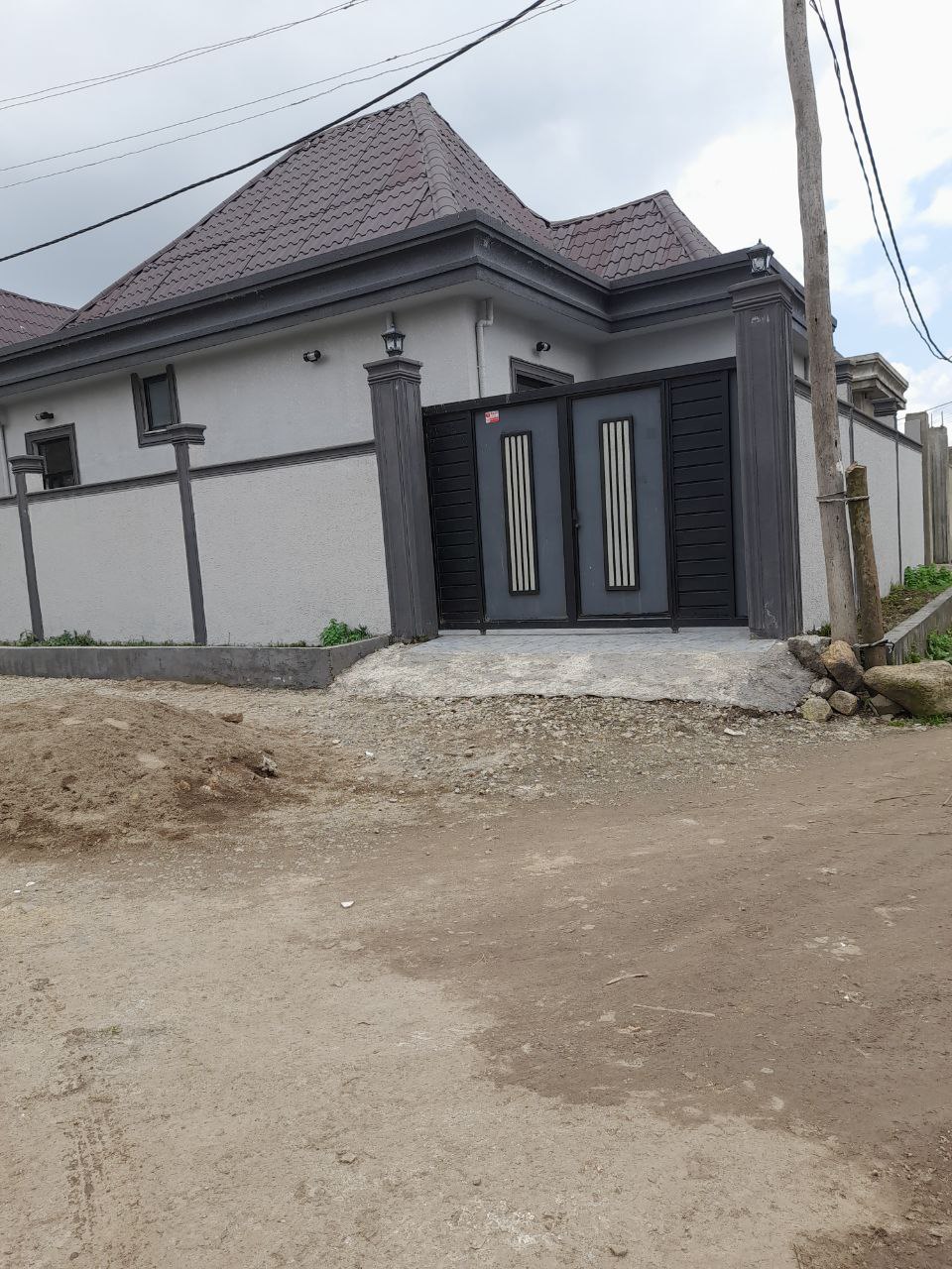 150 ካሬ የሚሸጥ ቪላ ቤት በሰሚት