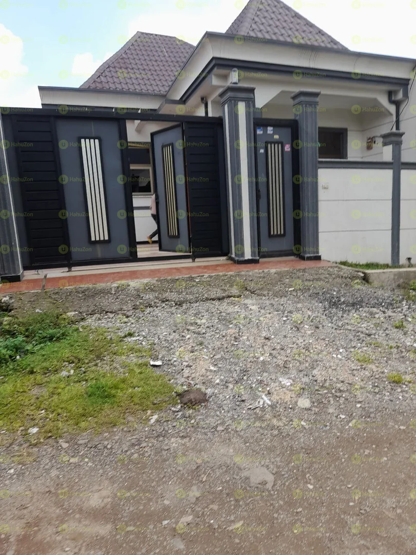 175 ካሬ የሚሸጥ ቪላ ቤት በሰሚት