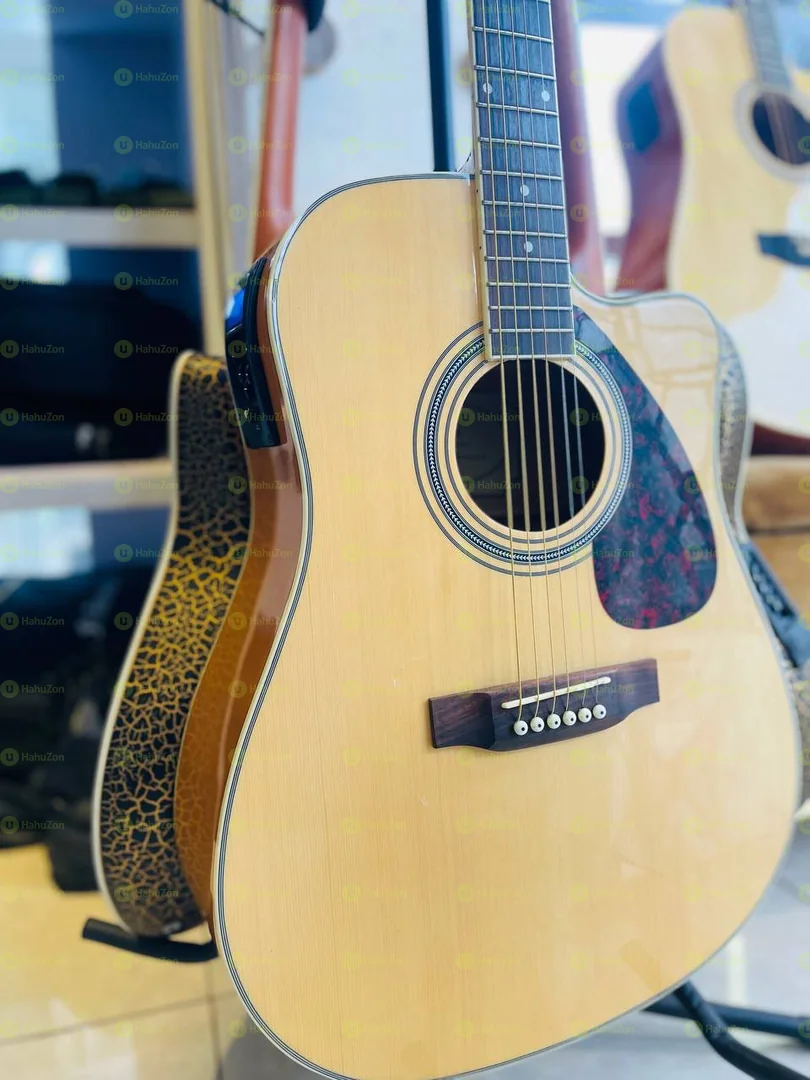 Yamaha  370 Original Guitar