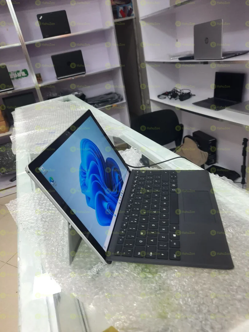 Microsoft Surface Pro 4 Core i5-6th Generation Laptop