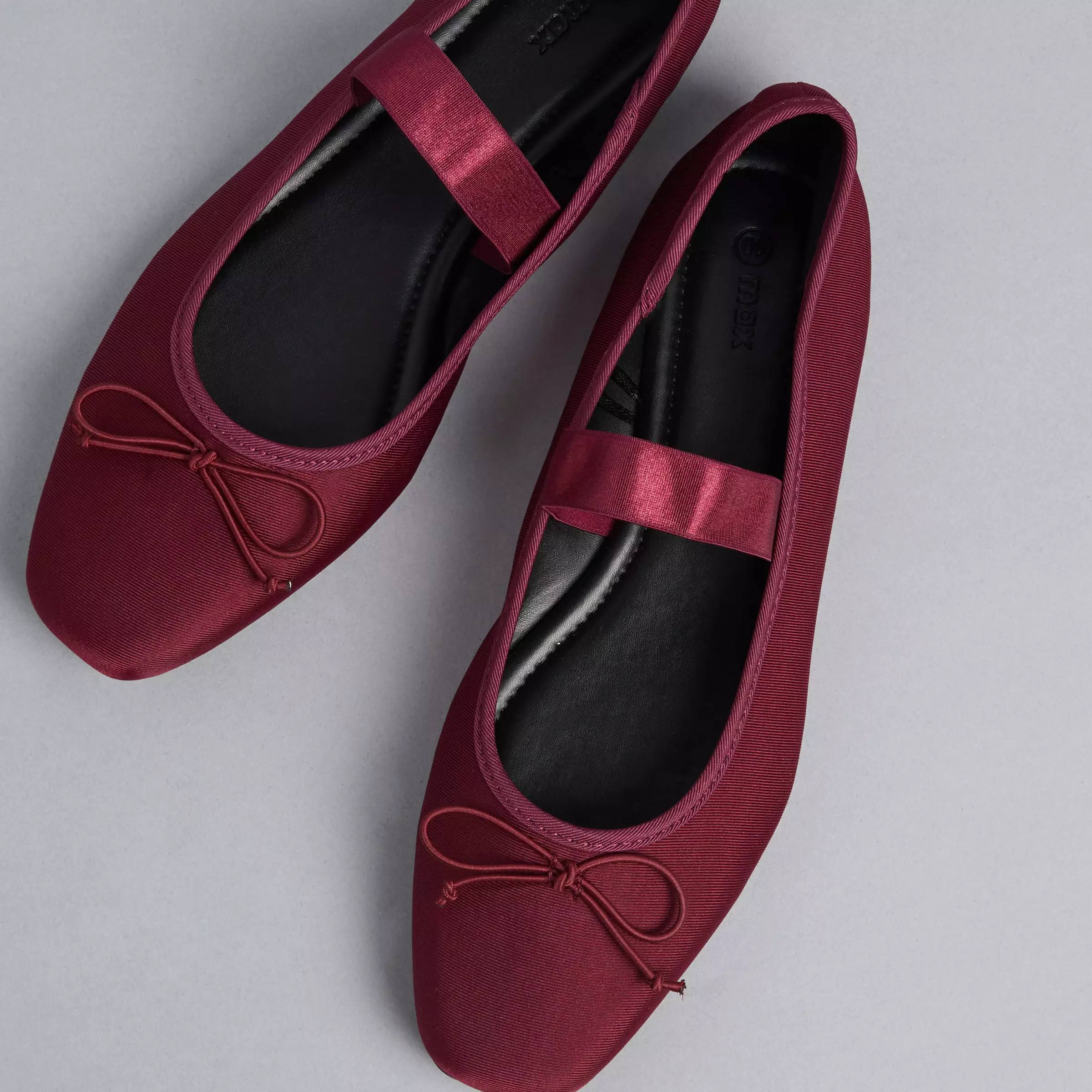 Max Bow Detail Ballerina Women's Shoes