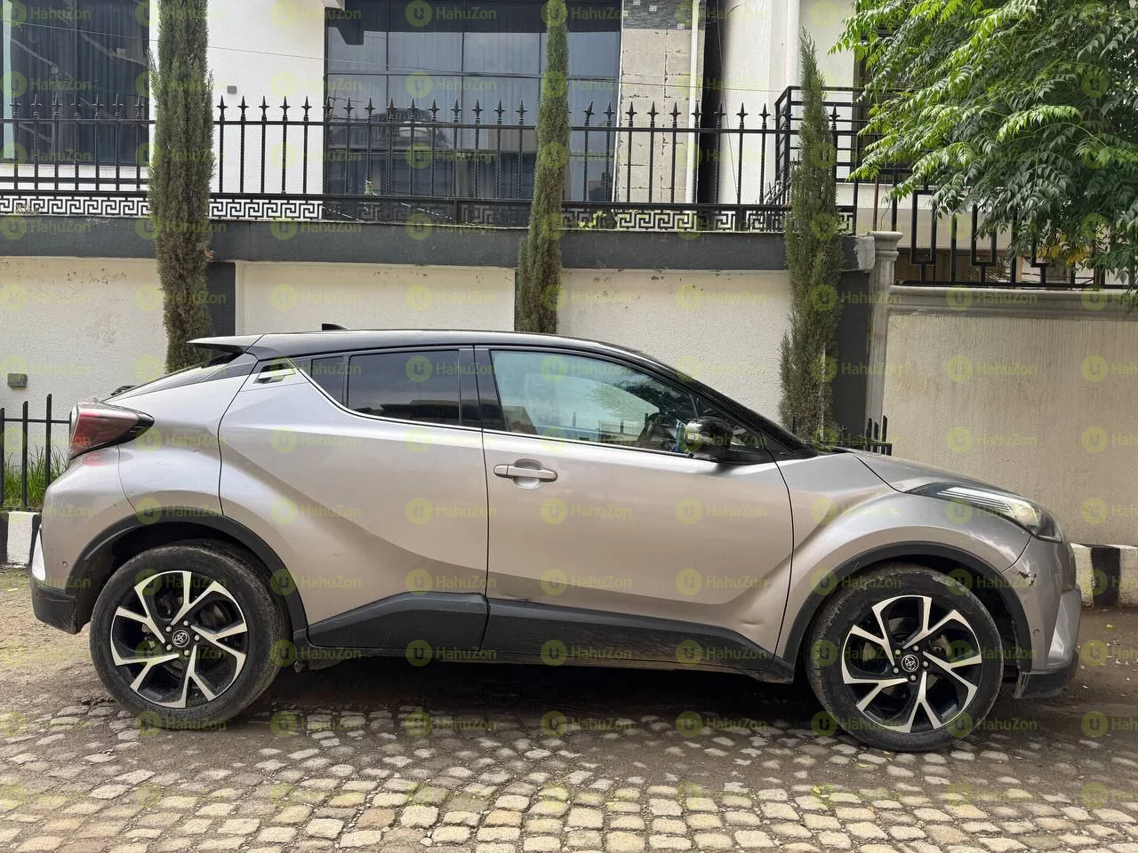 2018 Model-Toyota Ch-R