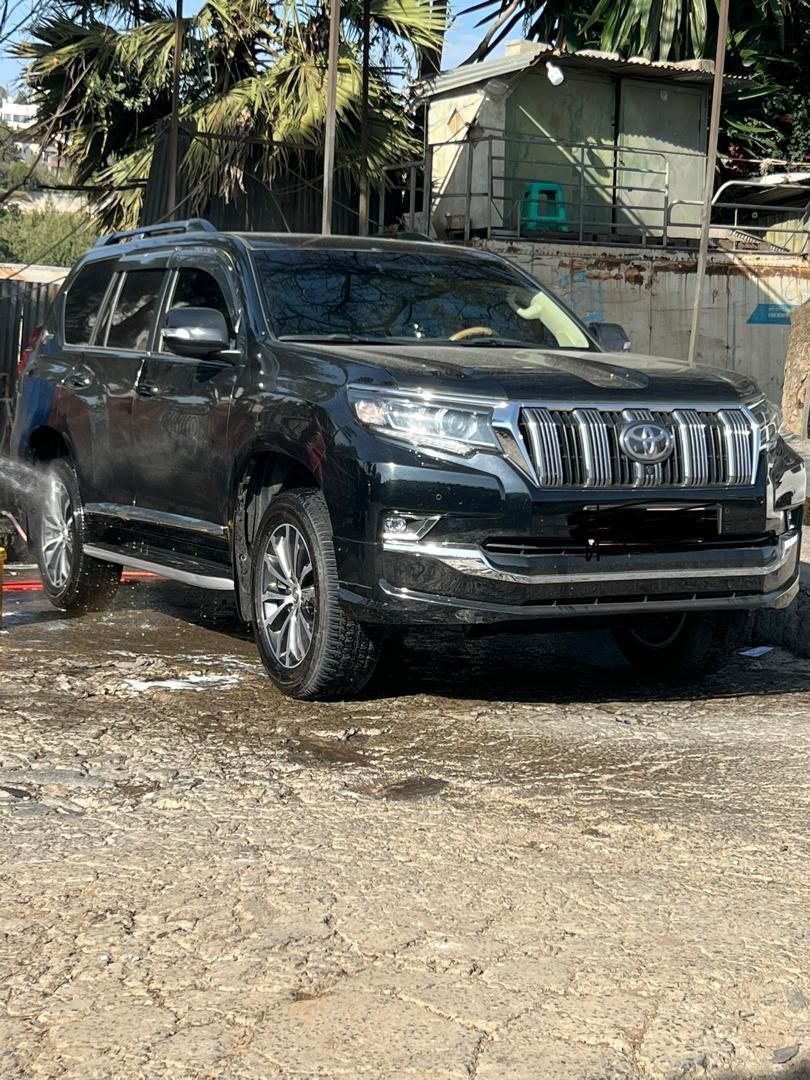 2022 Model-Toyota Land Cruiser Prado