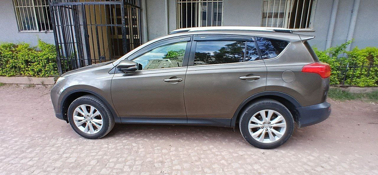 2014 Model-Toyota Rav4