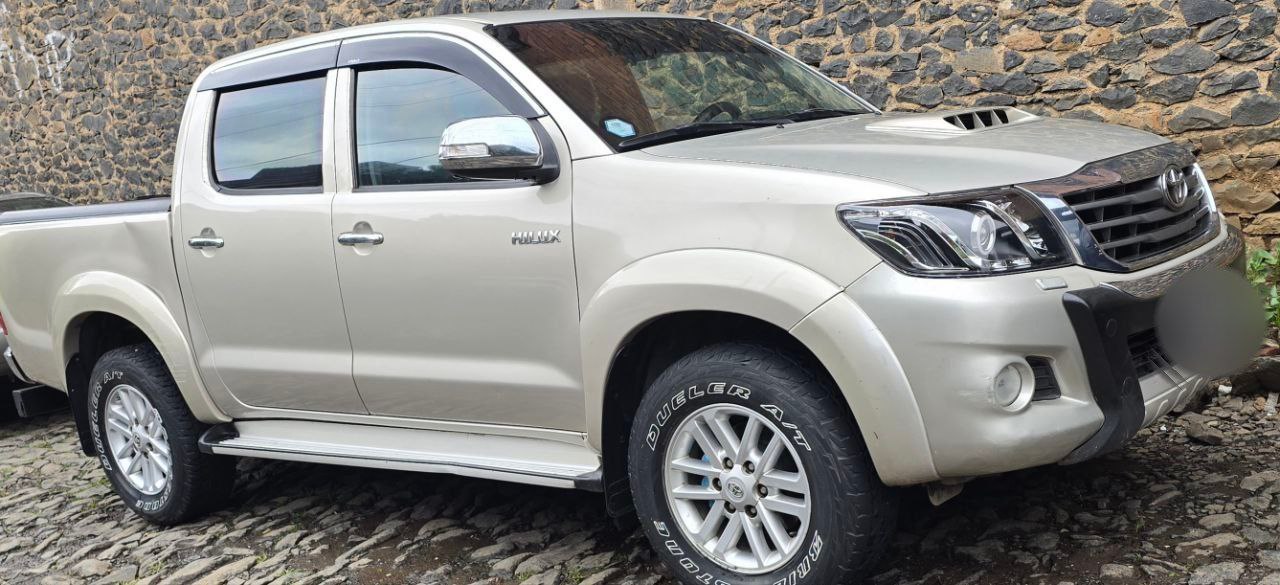 2012 Model-Toyota Vigo Double Cap