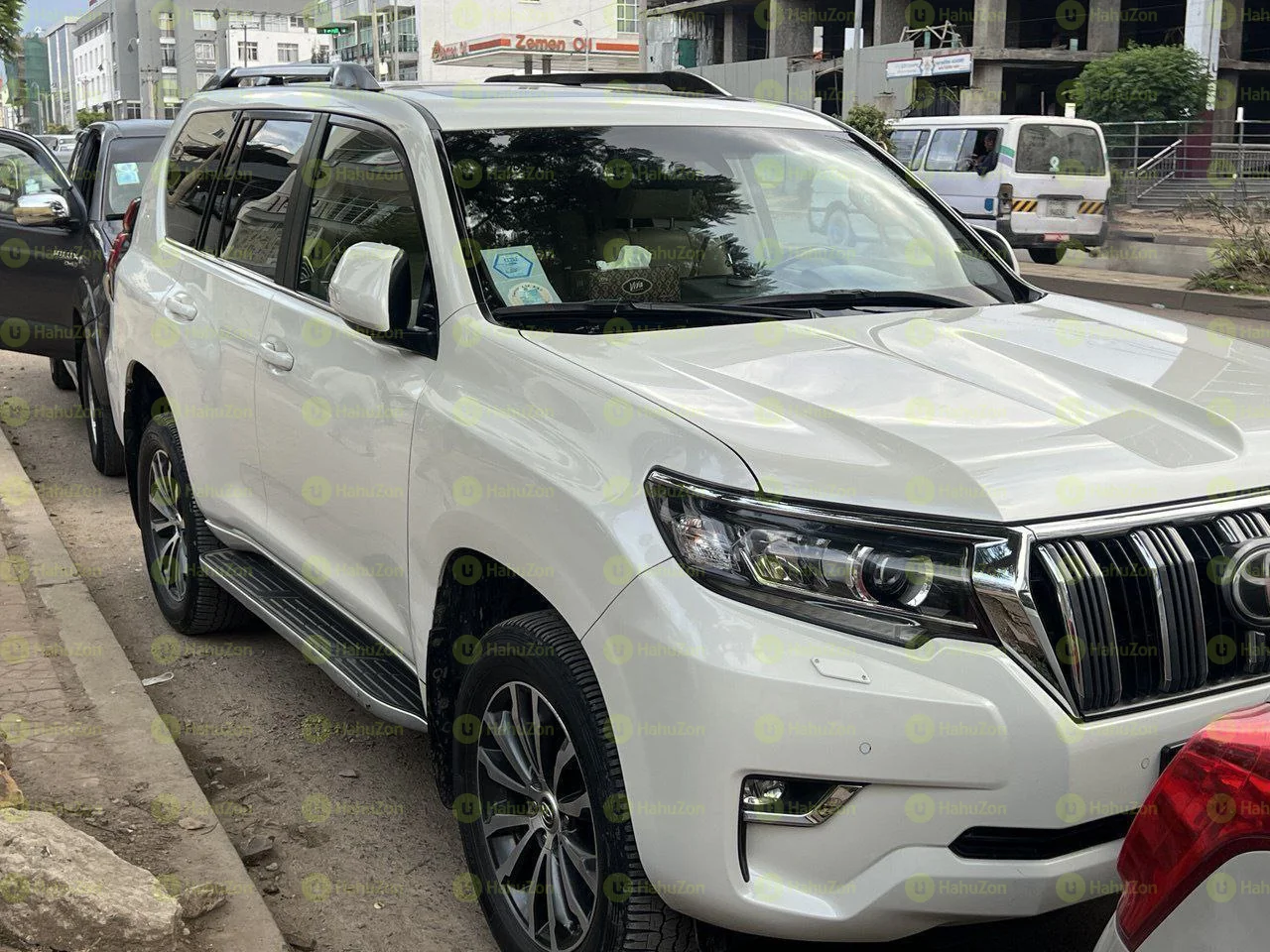 2019 Model-Toyota Land-Cruiser Prado