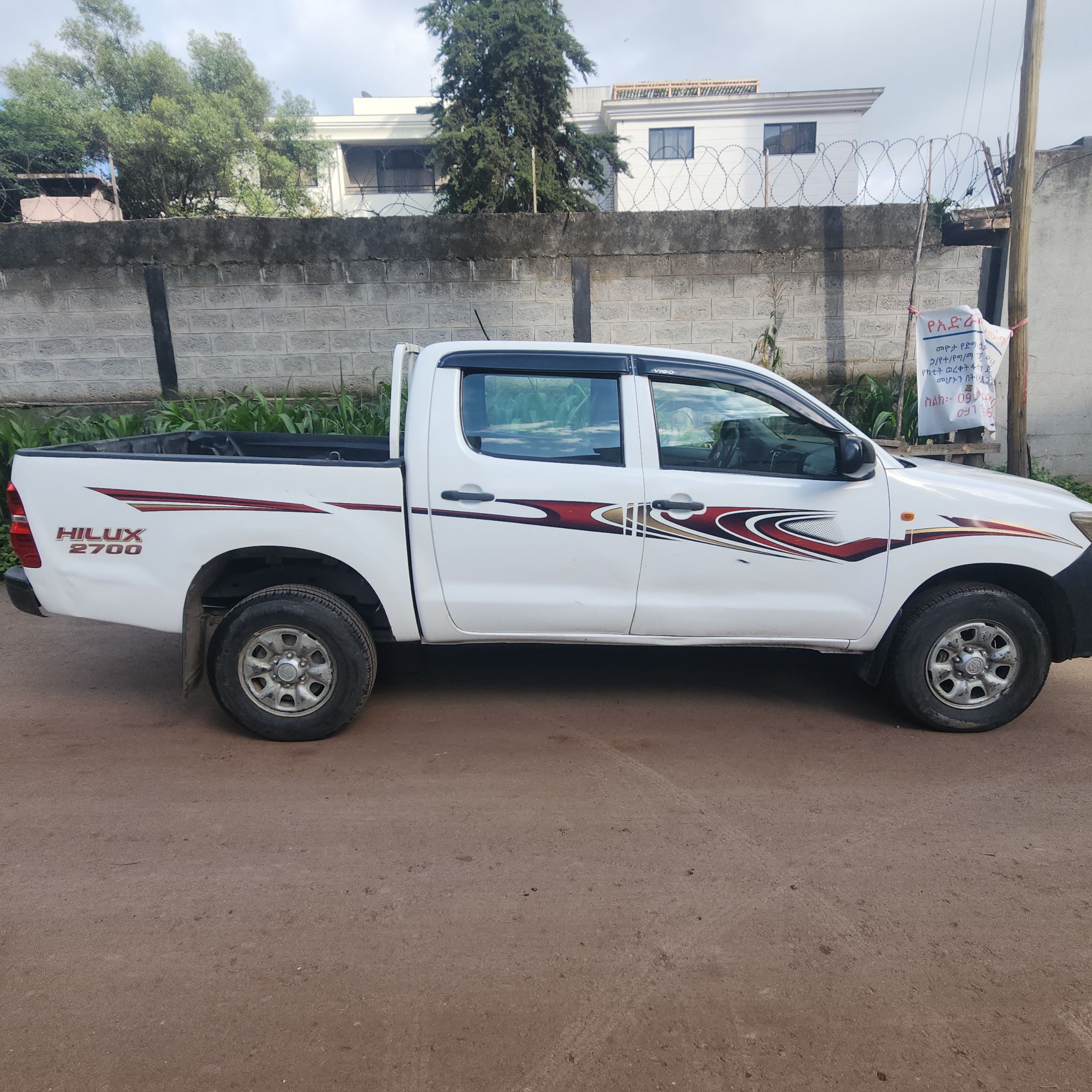 2013 Model-Toyota Hilux Double-Cab