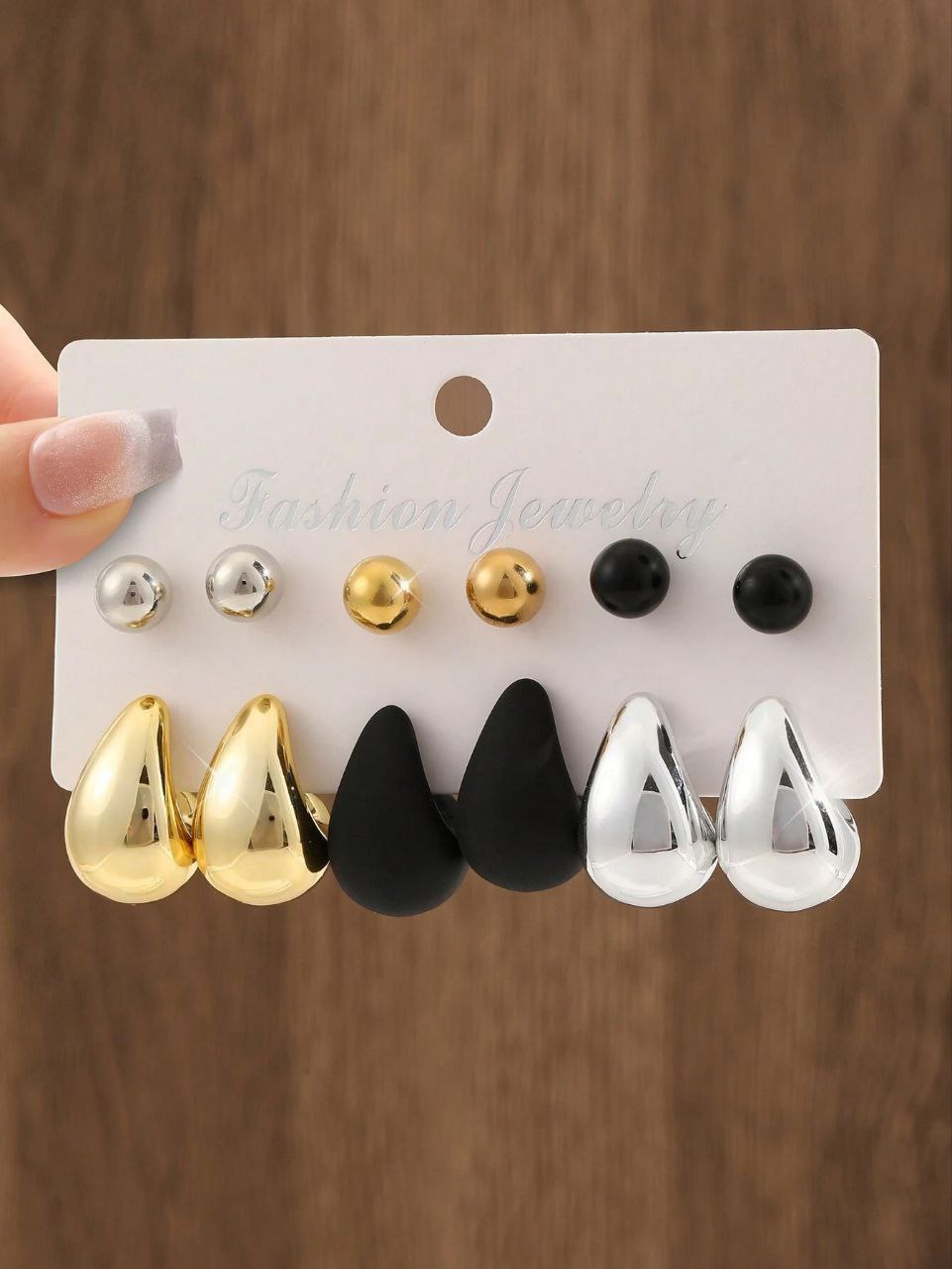 6 Pair of Earrings