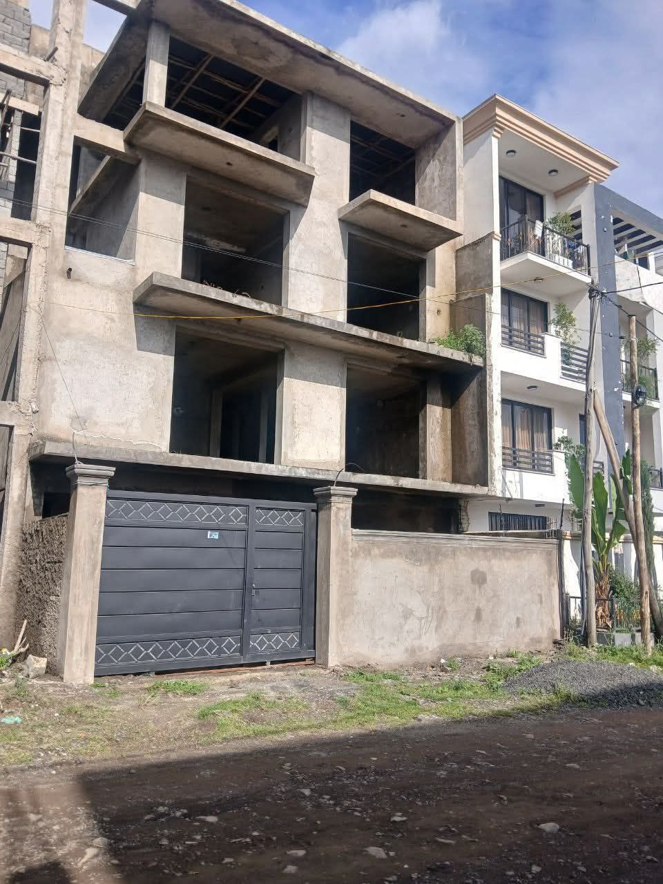 150 ካሬ የሚሸጥ G+3 ቤት በአያት