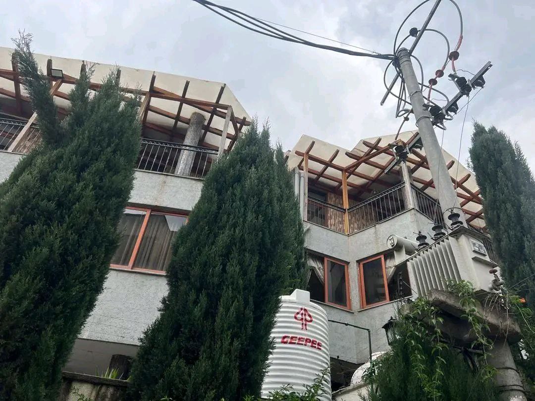 250 ካሬ የሚሸጥ G+2  ቤት በሰሚት