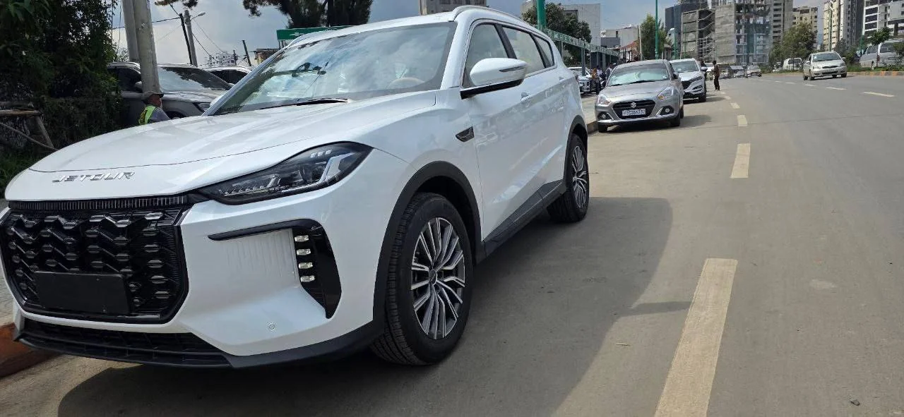 2025 Model-Jetour X70 C-DM plug-in