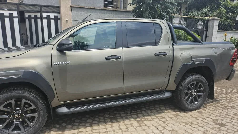2021 Model0-Toyota Hilux Invincible