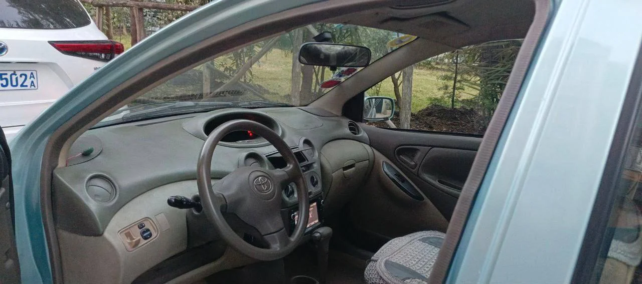 2005 Model-Toyota pLatz