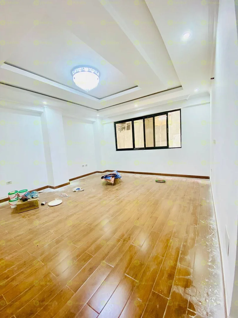 102 ካሬ የሚሸጥ አፓርታማ በሰሚት 72