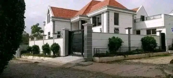 254 ካሬ የሚሸጥ G+1 ቤት በቃሊቲ ገብርኤል