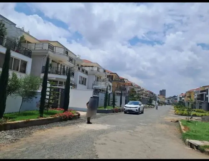 216 ካሬ የሚሸጥ ▸G+2 ቤት በአያት