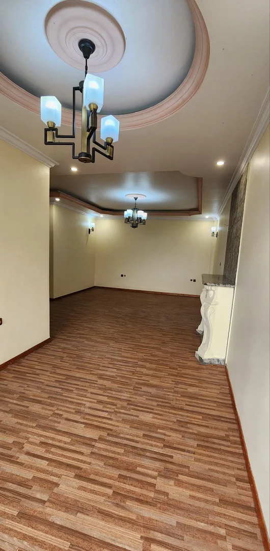 105 ካሬ የሚሸጥ አፓርትመንት በየተባበሩት