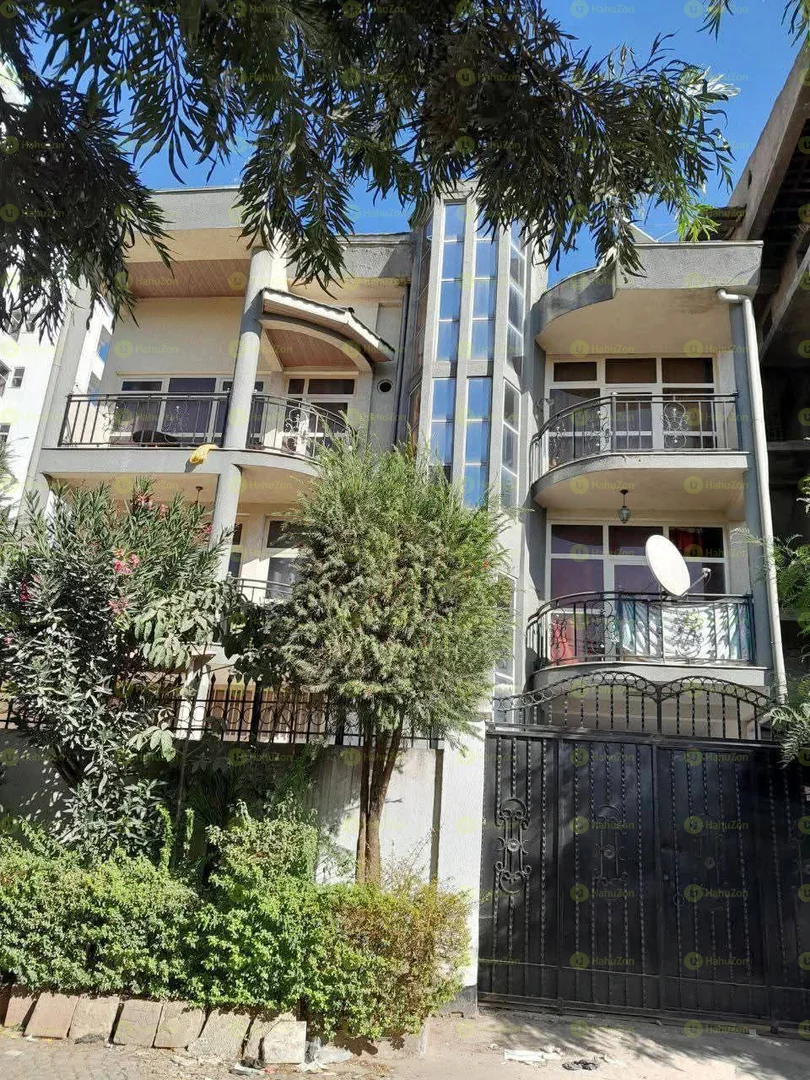 175 ካሬ  የሚሸጥ G+2  ቤት  በፊጋ