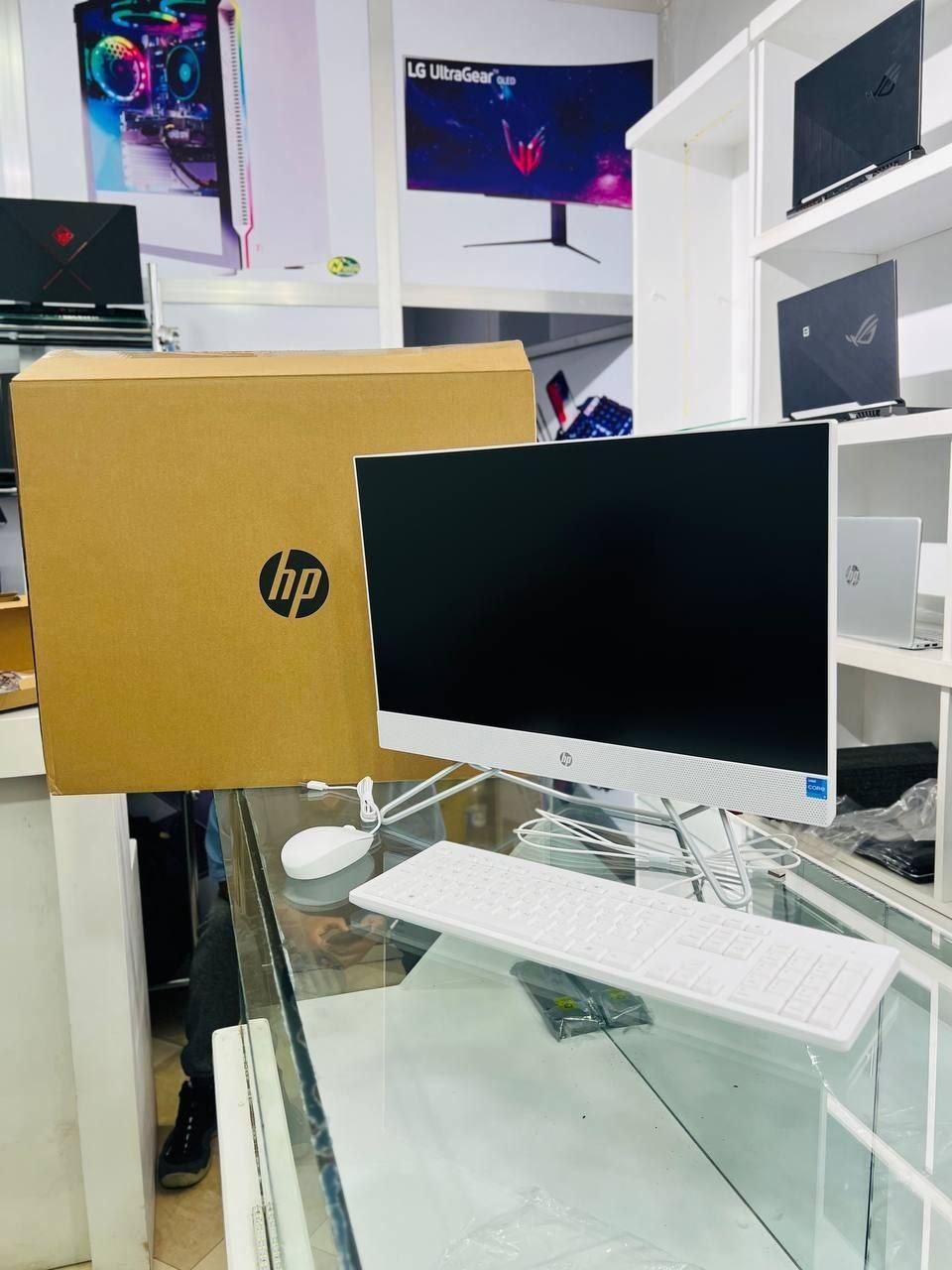 Hp All-in-One 27-All-in-One PC Core i7 13th Generation Desktop