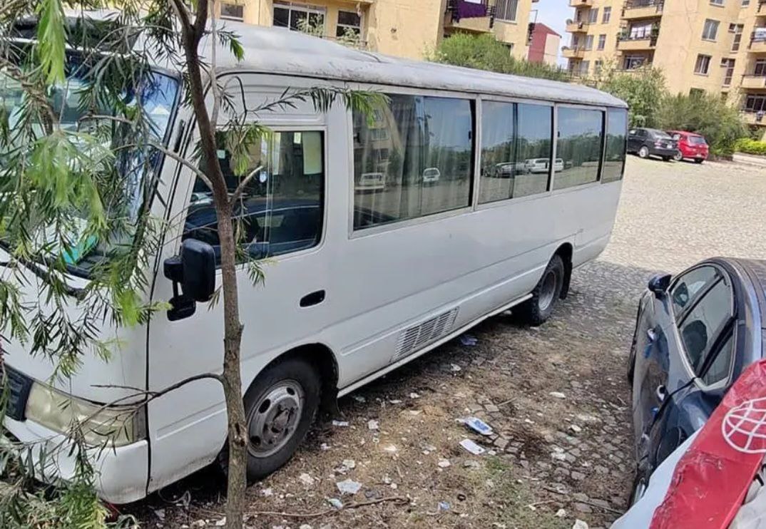 2003 Model-Toyota Coaster