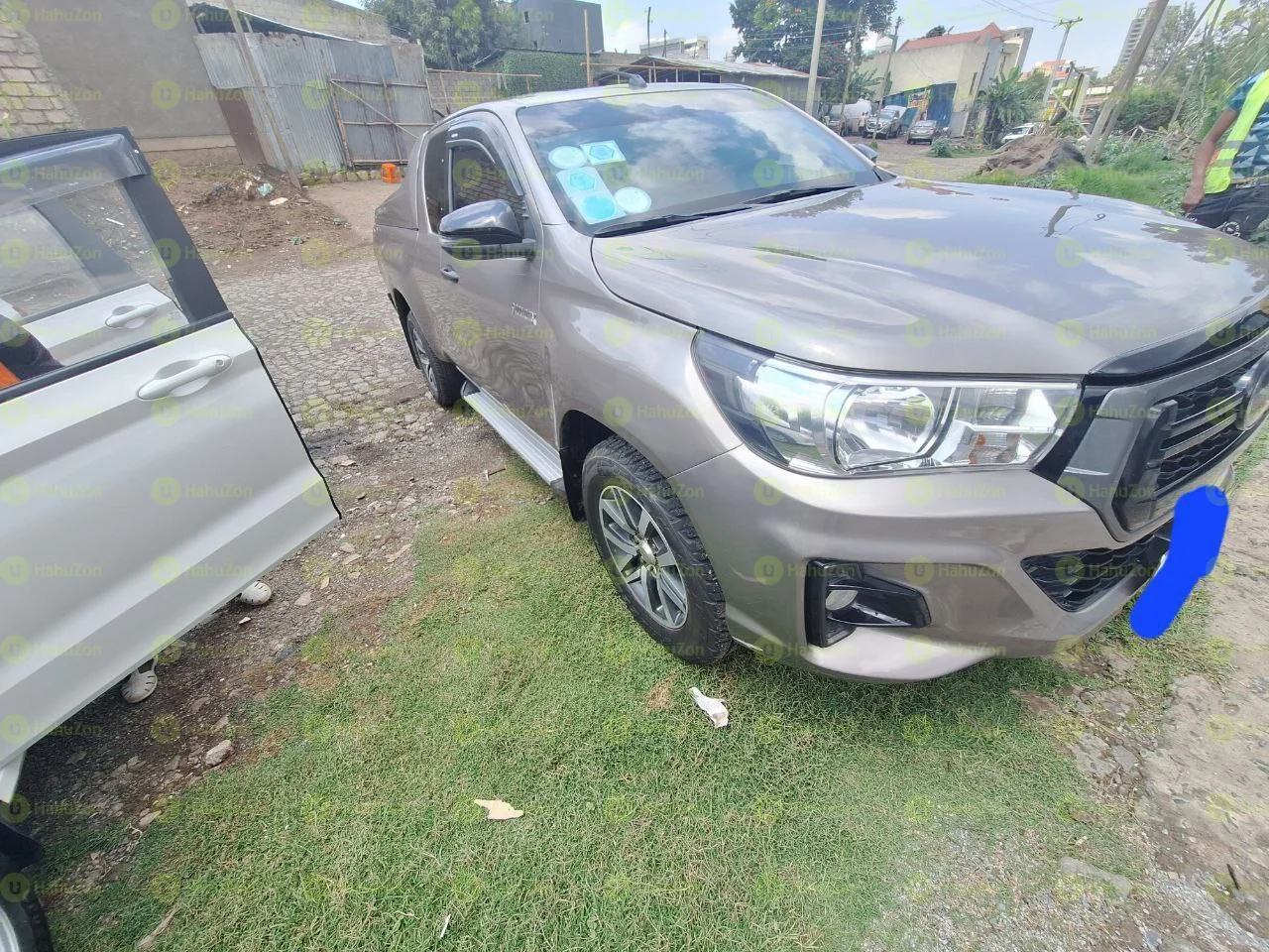 2020 Model-Toyota Hilux Revo X-cub