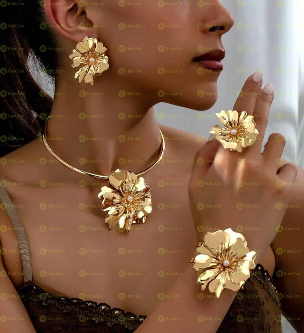 Causal Necklace and Earrings Set