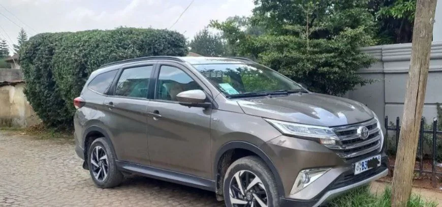 20-18 Model-Toyota Rush