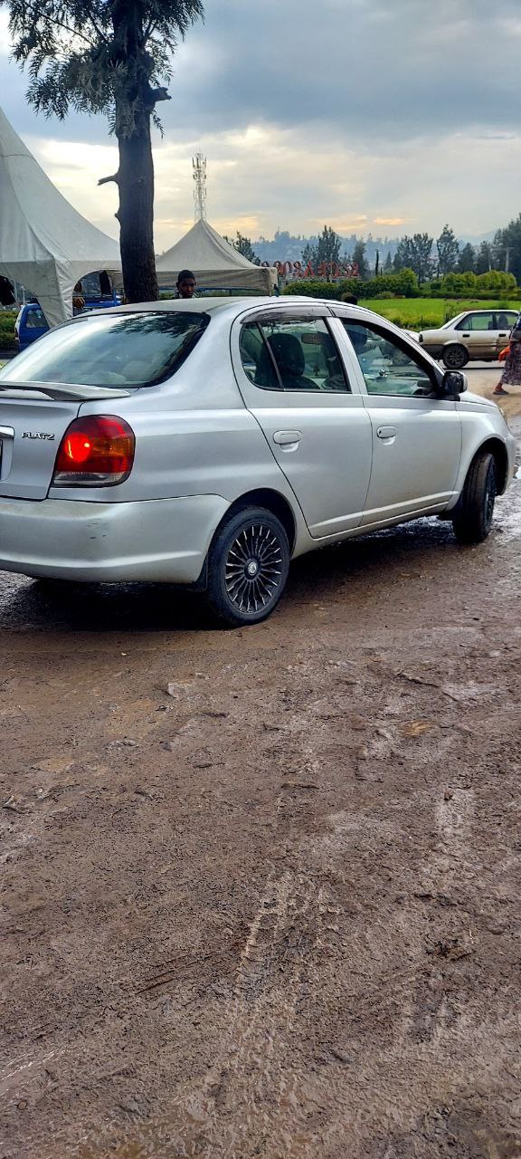 2005 Model-Toyota Platz