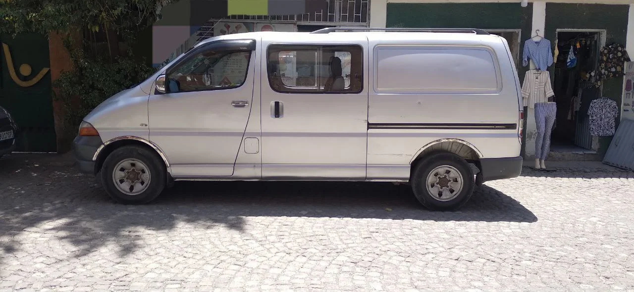2004 Model-Toyota D4d Half Van