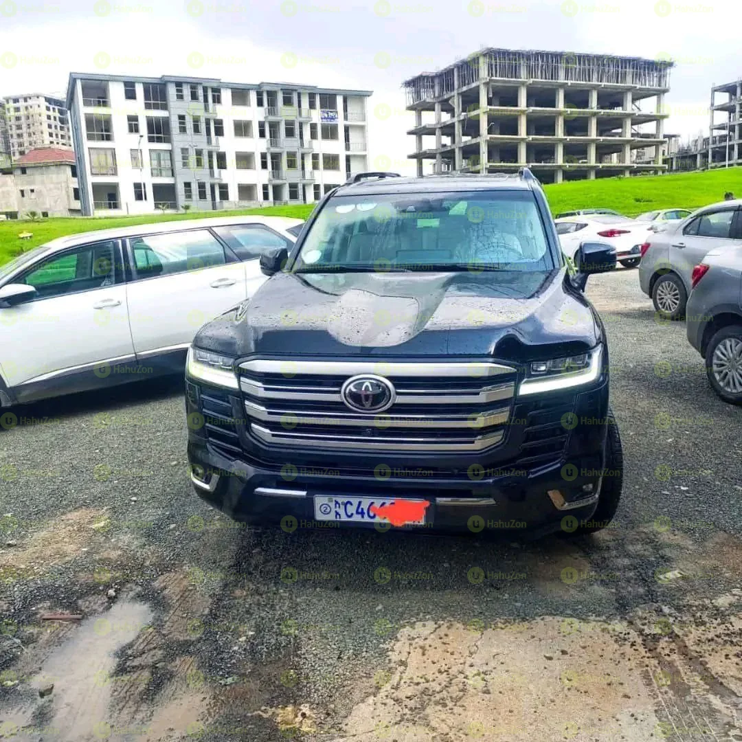 2023 Model-Toyota V6