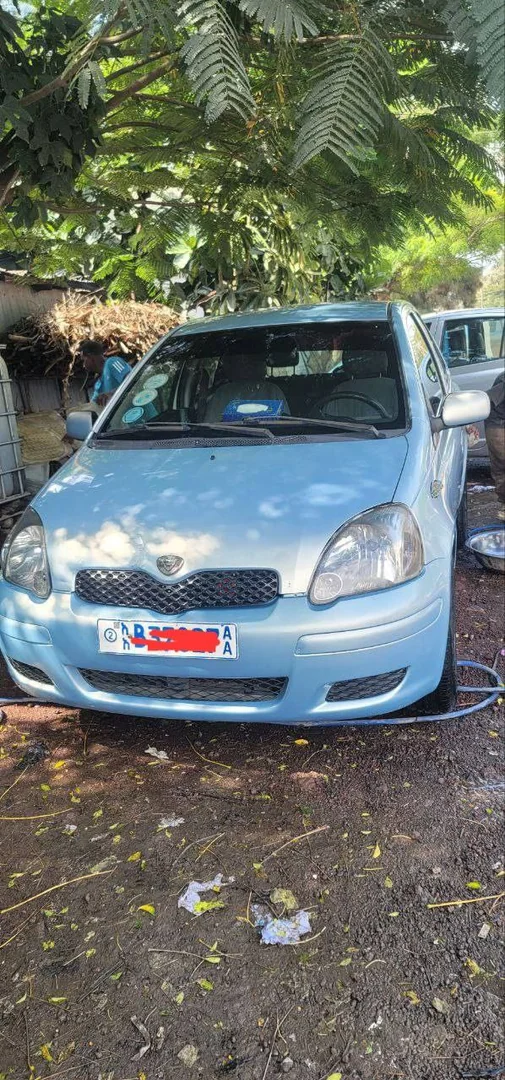 2004 Model-Toyota Vitz