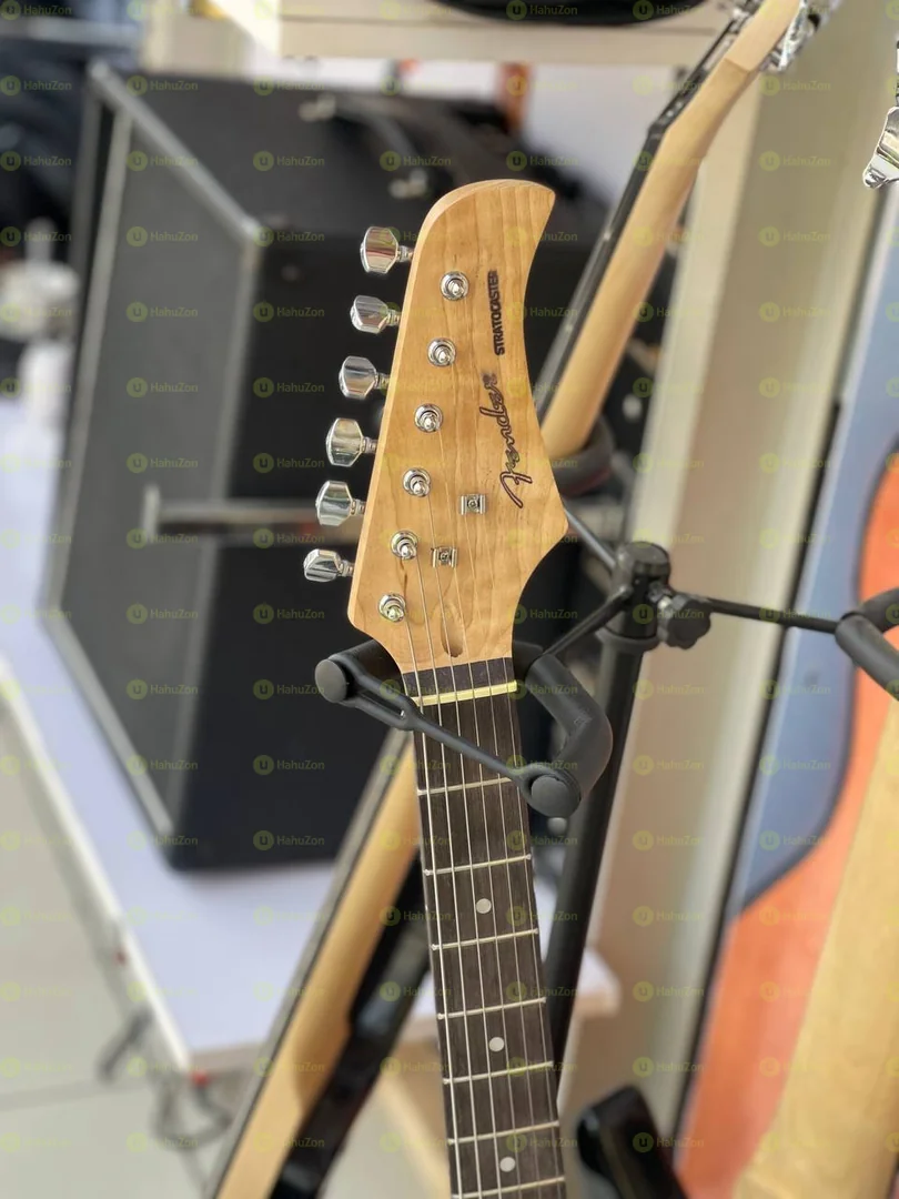 Fender Stratocaster Lead Guitar